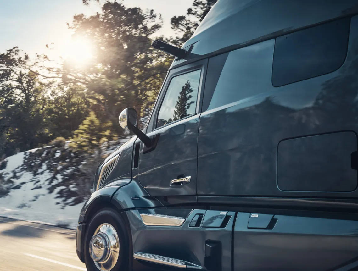 All-New Volvo VNL - Camera Monitoring System