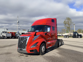 2026 Volvo VNL660